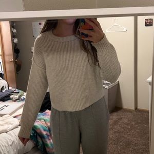 American Eagle Sweater